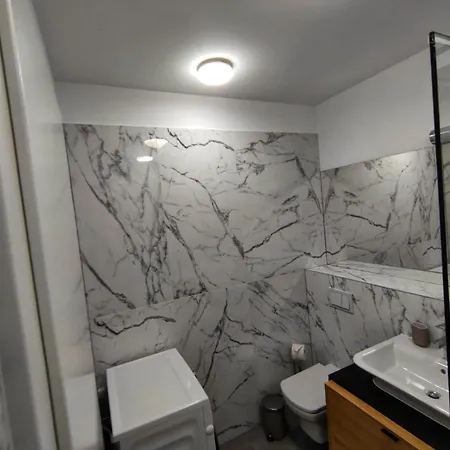 North Star 5 Apartment *